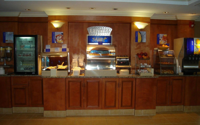 Holiday Inn Express Hotel & Suites Birmingham-Irondale(East) by IHG