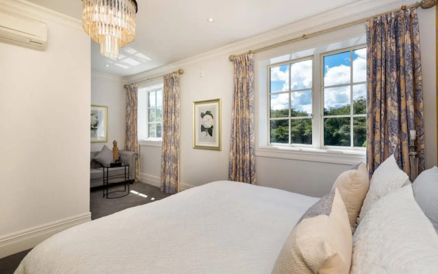 Henley Hotel