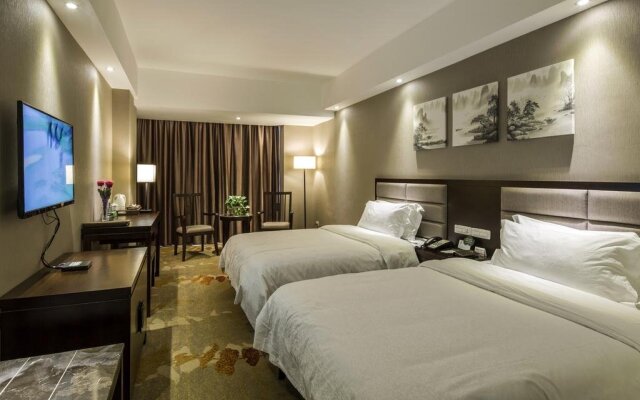 Camphor Forest Hotel