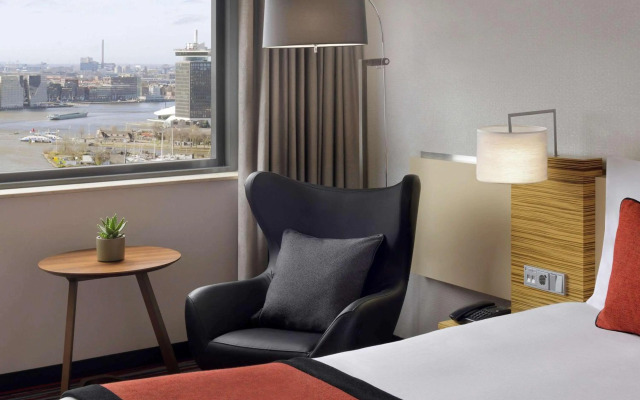 Mövenpick Hotel Amsterdam City Centre