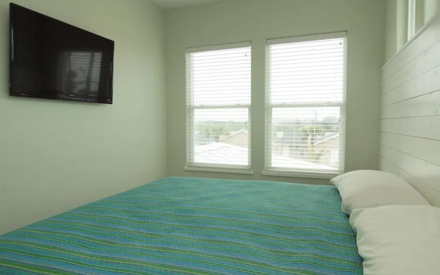 Beach Club Clubhouse 1