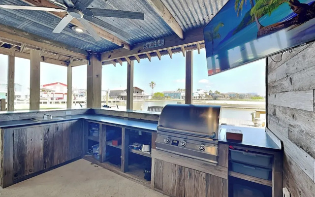 The Salty Dog at Copano Bay