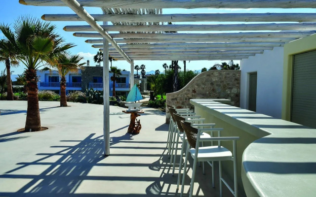 White Pearls Luxury Suites - Adults Only