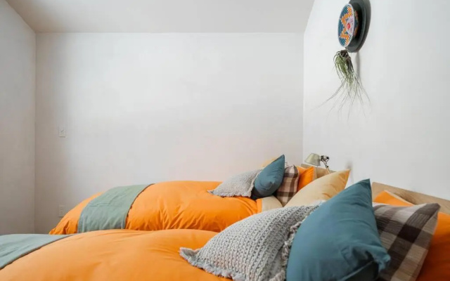 6ty6 Vacation Home