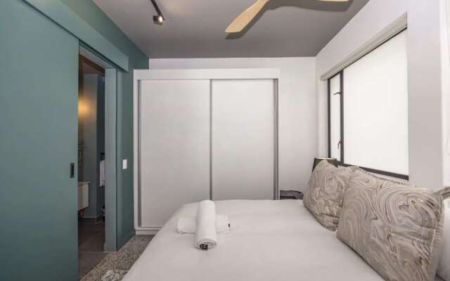 Beautiful 1 Bedroom Apartment in Cape Town