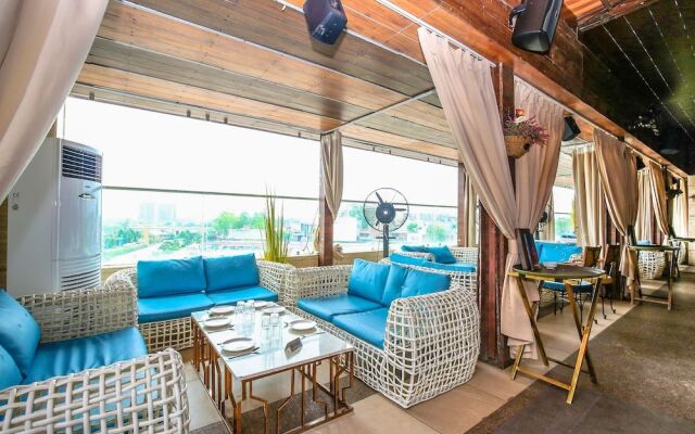 Collection O 509 Arista Hotel