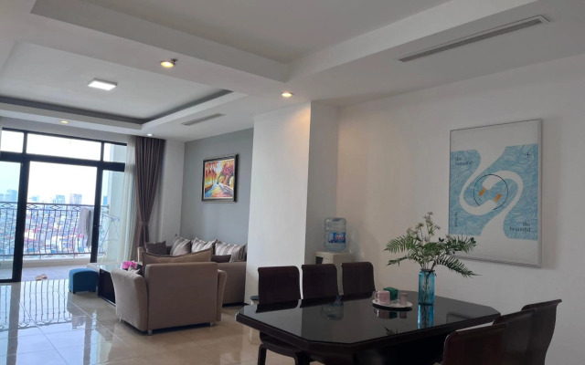 Vinhomes Royal City Luxury Apartment 2 Br