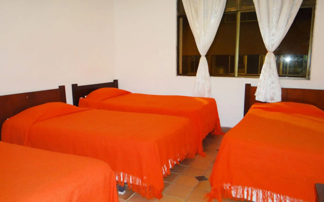 Boulevard del Rio Hotel