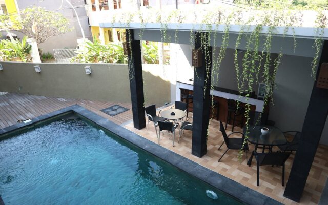 Tri Homestay Kuta