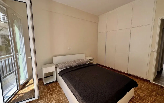 Madonna's Cozy Apartment