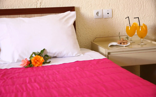 Triton Hotel