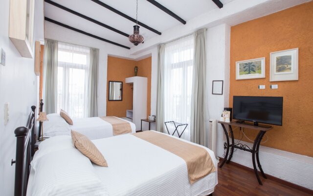 Pórtico Hotel & Galería