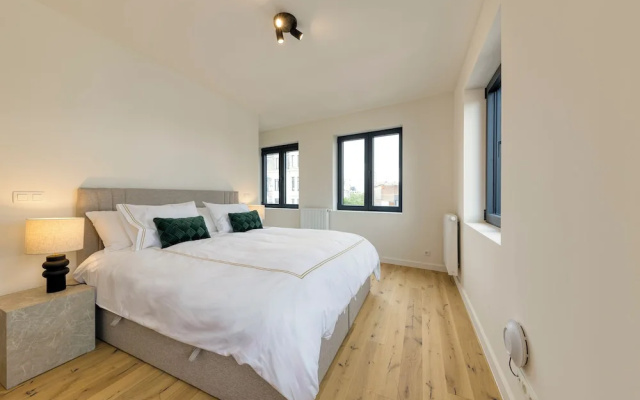 Designer flat 3BR & Mini Golf