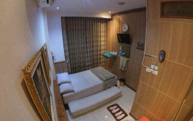 The Cabin Hotel
