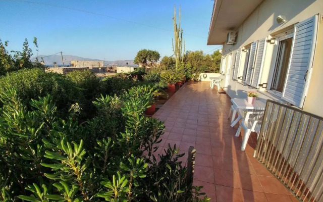 Maria & Zachos House