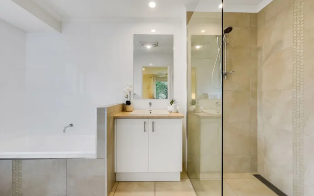 Noosa Heads Endless Summer Beach Retreat