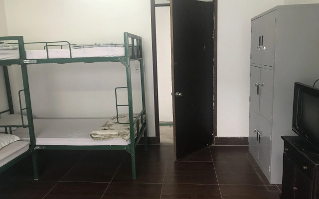 Cong Khanh Hotel