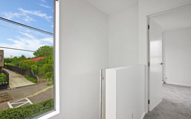 Addington Delight - Christchurch Holiday Home