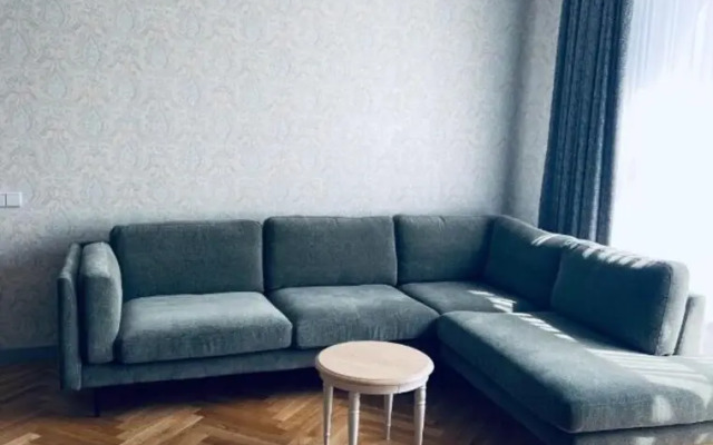 Roze Republikas Apartments