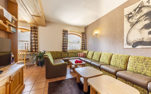 Alpine Touring Hotel