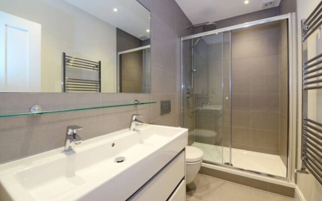 Luxurious 3 Double Bedroom Apartment Hammersmith