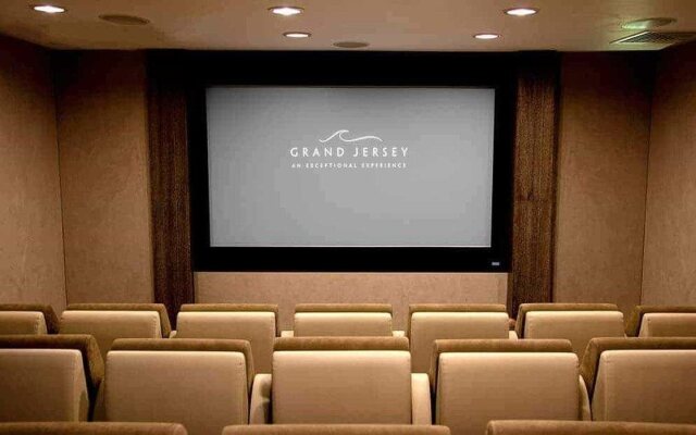 Grand Jersey Hotel & Spa