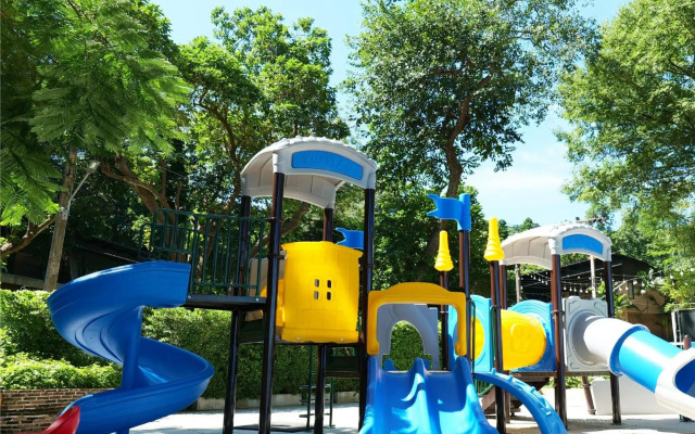 Samed Hideaway Resort