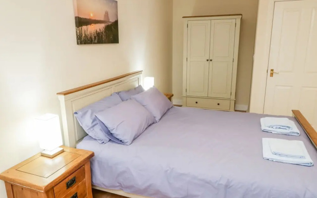 Marina Apartment