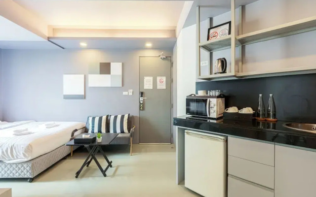 24 Hills Hotel