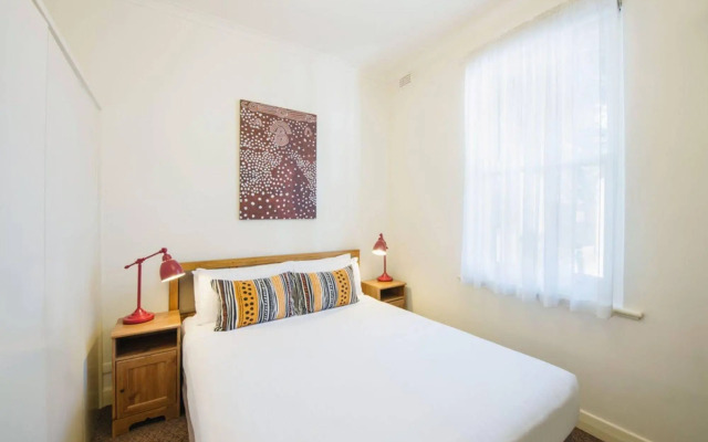 Seawall Apartments