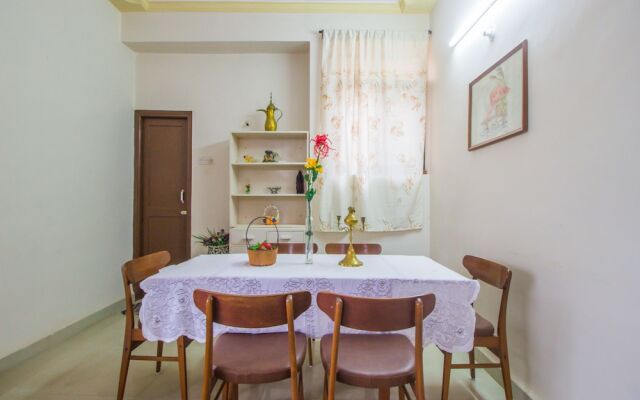 OYO 15934 Home Traditional 3BHK Bainguinim