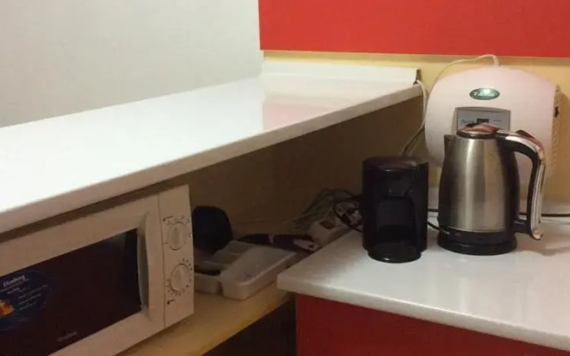 M&R Hostel