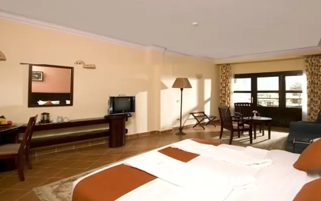 Aquamarine Sun Flower Resort