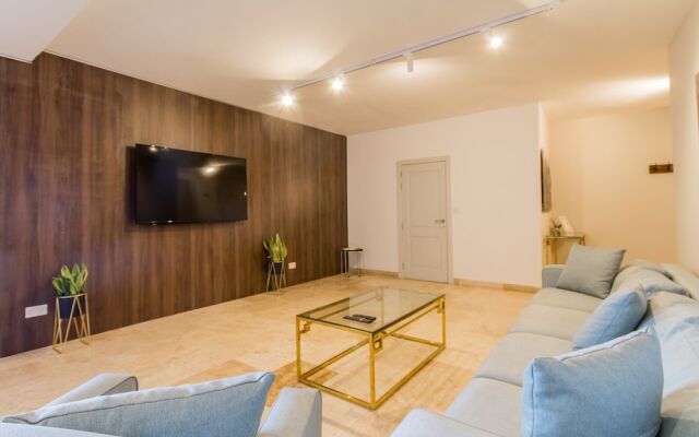 Wellness Hygge Modern Gozitan Apartment