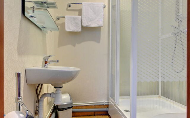 Rinaldi at Moskovskiy- I