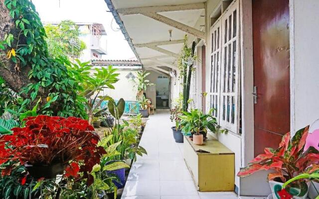 Spot On 91551 Gwen Syariah Homestay