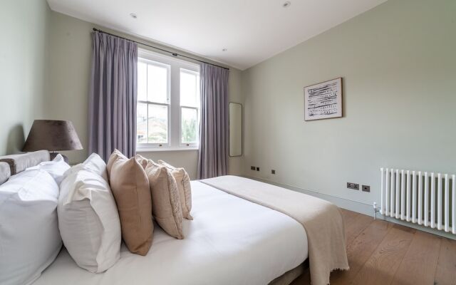 5 Bed Apartment in Clapham