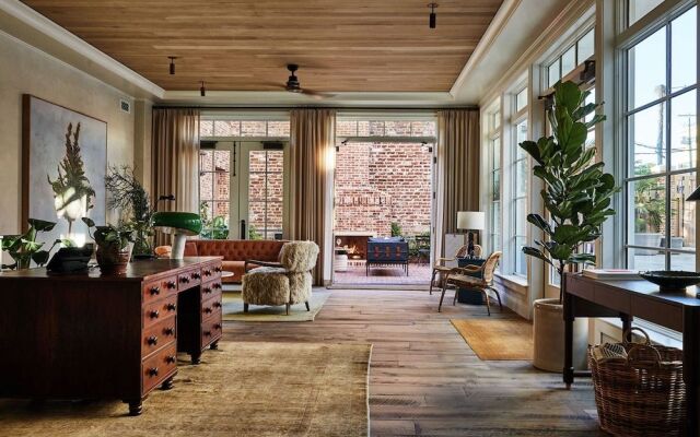 The Pinch Hotel