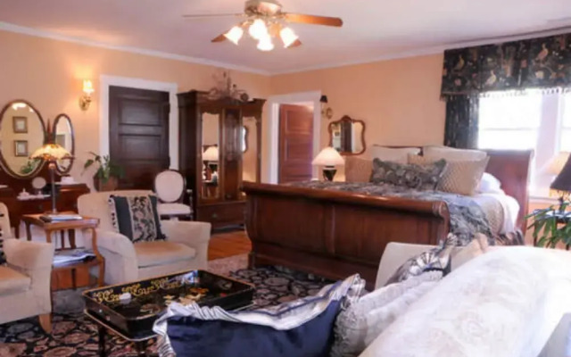 The Black Walnut B & B Inn