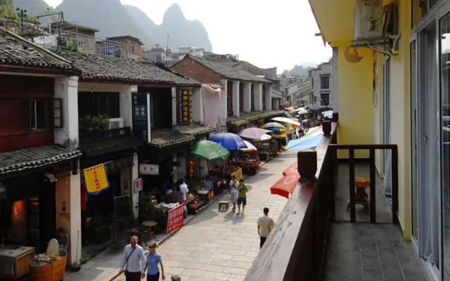 Yangshuo Imperial City Hotel