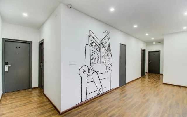 OYO Townhouse 781 Royal Palms Hotel