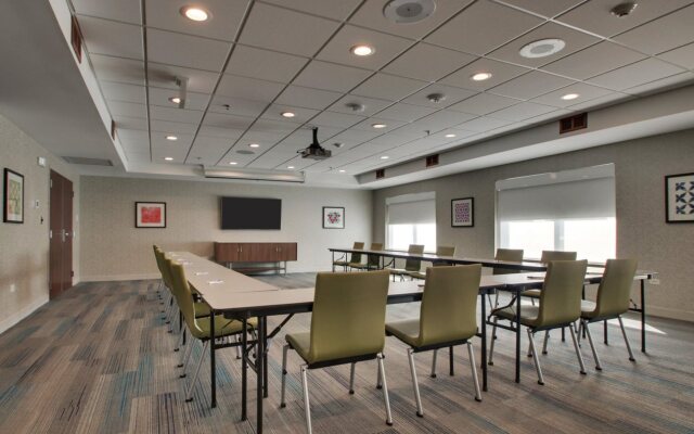 Holiday Inn Express & Suites Aurora - Naperville by IHG