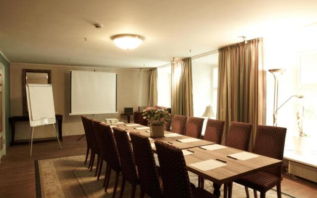 Гостиница CRU