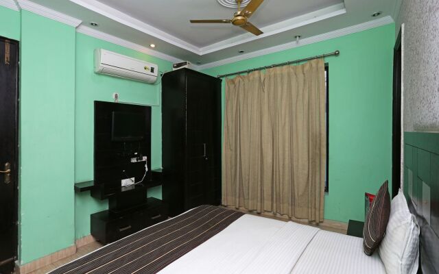 OYO 9332 Aishwarya Le Royale