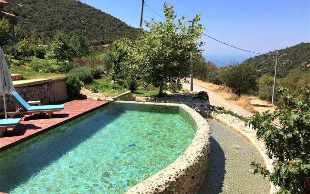 Villa Badem by Akdenizvillam