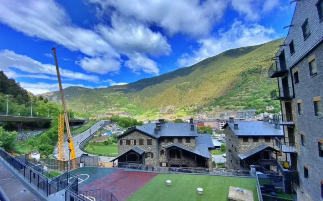 Apartamento en Encamp, Anyó 2. Hasta 6 personas