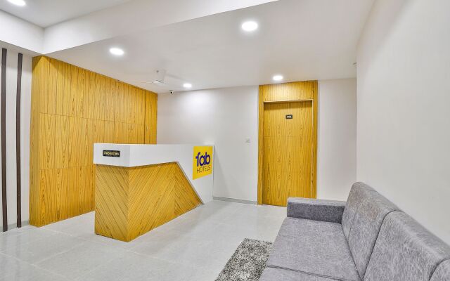 FabHotel Parkland A