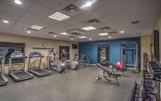 Hampton Inn & Suites by Hilton Regina East Gate