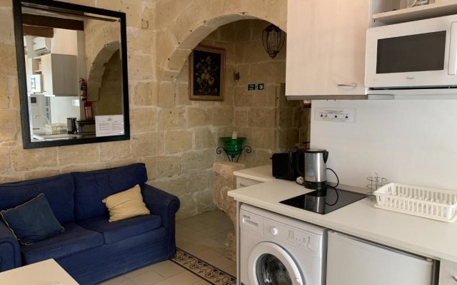 Charming house in the heart of Valletta CPAC1-3