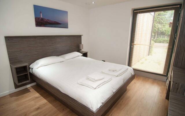 Southampton Serviced Apartment